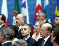 Соломон Паси: България да търси помощ от САЩ за Шенген, ОИСР и Г-20